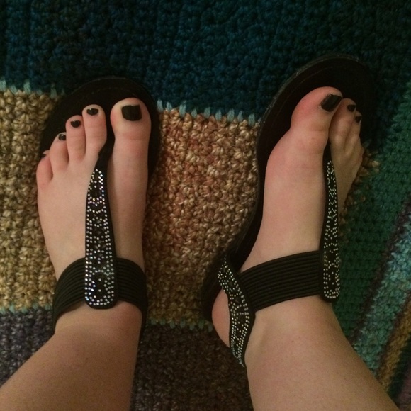 ONCE WORN Madden Girl Sandals