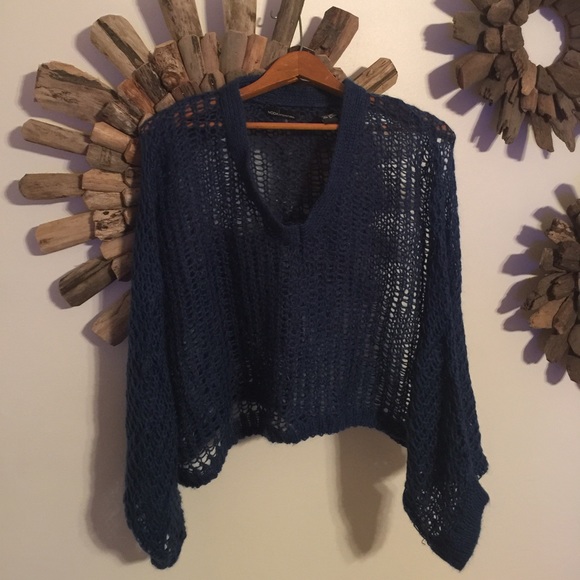 Victoria's Secret MODA Drapey sweater Size Medium