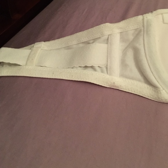 White strapless bra - Picture 3 of 4