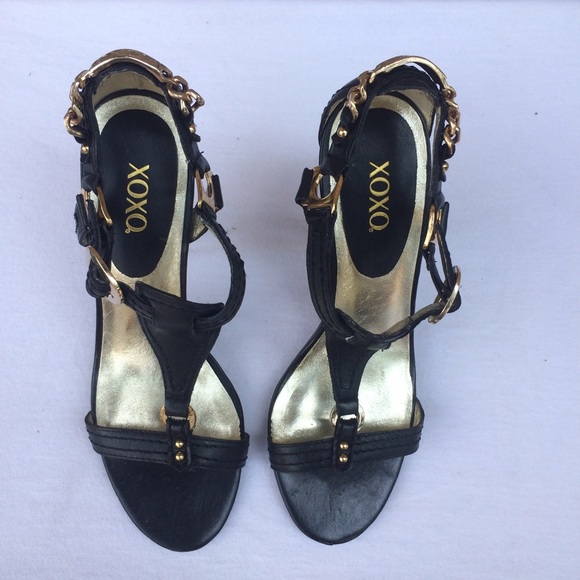 XOXO Genuine Leather Strappy Sandals