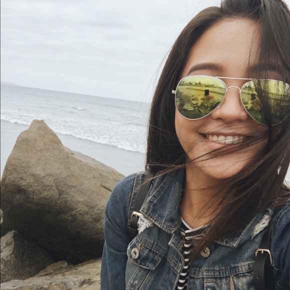 Meet your Posher, Kelly - Picture 3 of 3