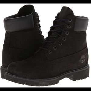 Black timberland boots, great Condition.