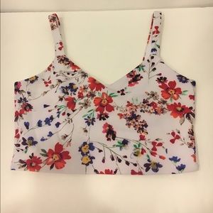 New 🌺🌼🌷 Express Summer Flowers Crop Top
