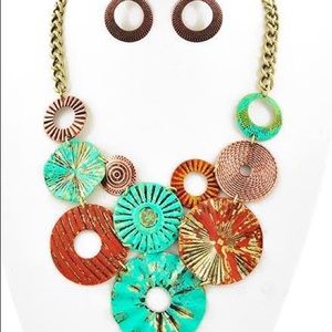 Patina necklace set