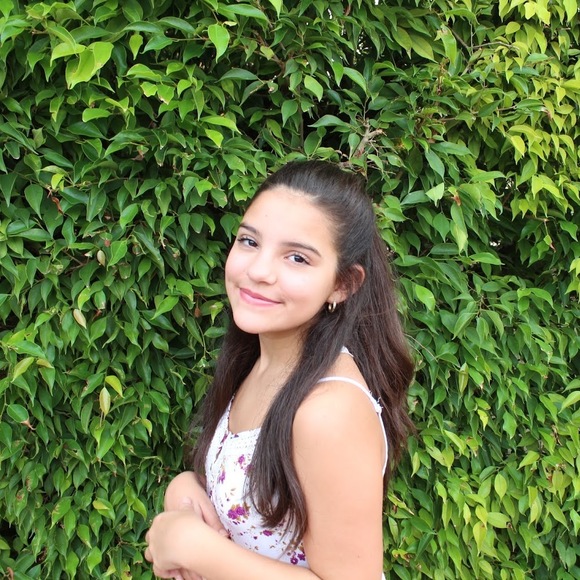 Meet your Posher, Stephanie