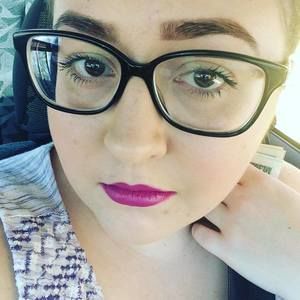 Meet your Posher, Abbi