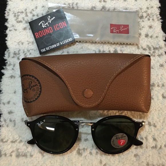 Ray-Ban Accessories - Brand New Authentic polarized Ray Ban sunglasses