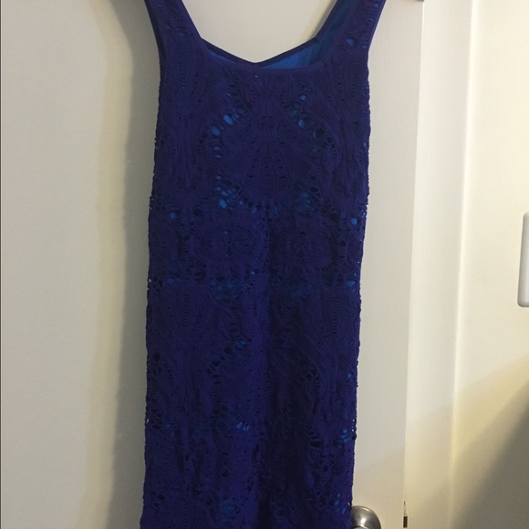 Dress - Picture 2 of 4