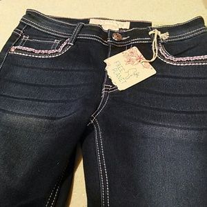 New never worn girls jean Free Planet shorts