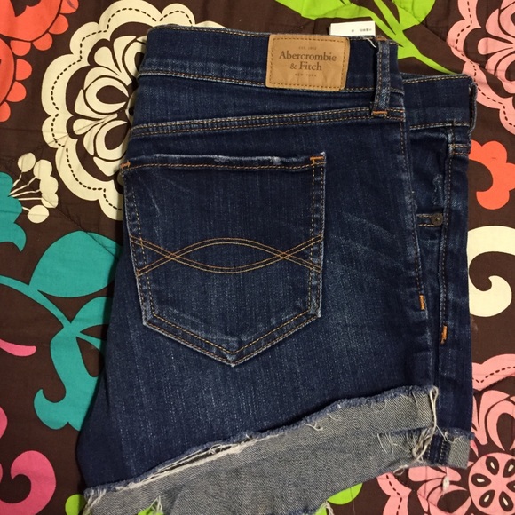 Abercrombie  Jean shorts - Picture 3 of 4