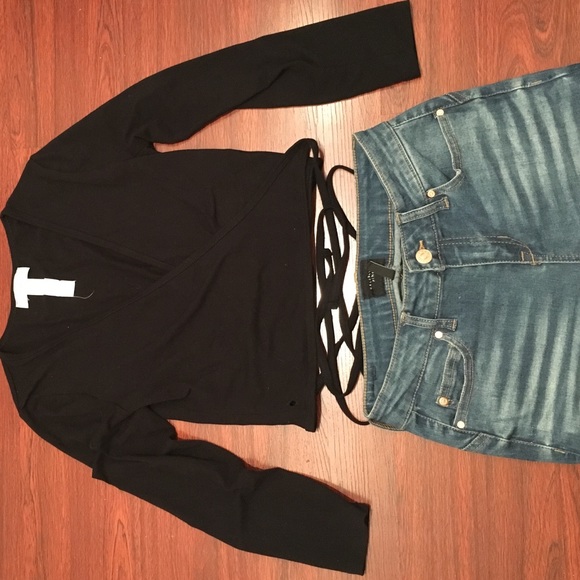 Around the waist shirt and Macy jeans