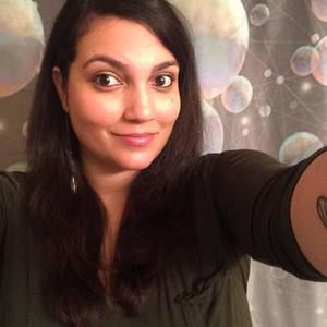 Meet your Posher, Nina