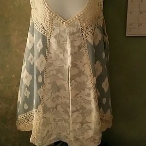 Ladies shirt,new never worn