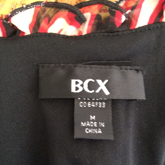 Beautiful blouse - Picture 3 of 3