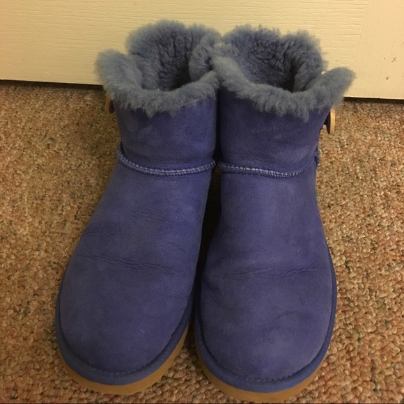 ugg bailey button - Picture 2 of 4