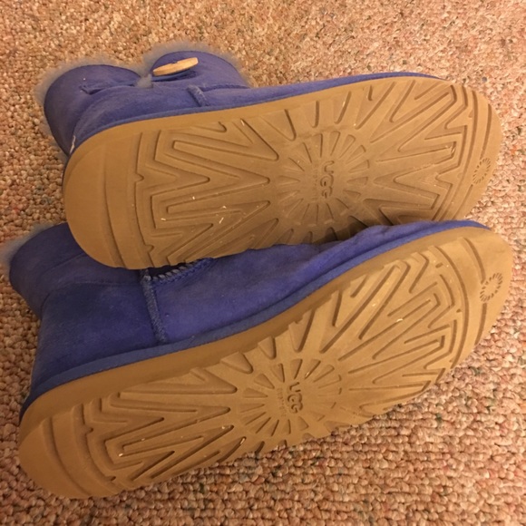 ugg bailey button - Picture 4 of 4