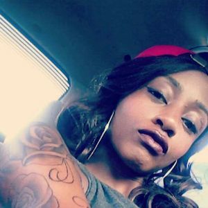 Meet your Posher, Algee