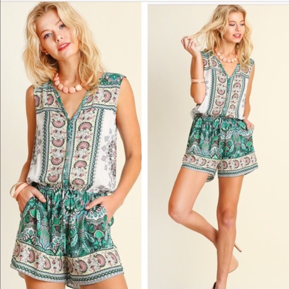 Sleeveless Green and white romper . - Picture 3 of 4