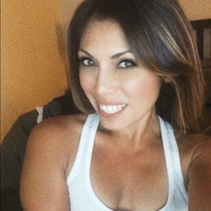 Meet your Posher, Yvette