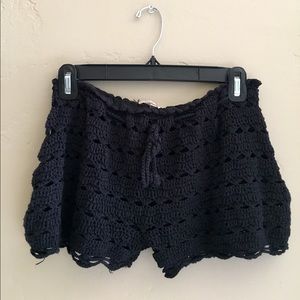 knit black shorts