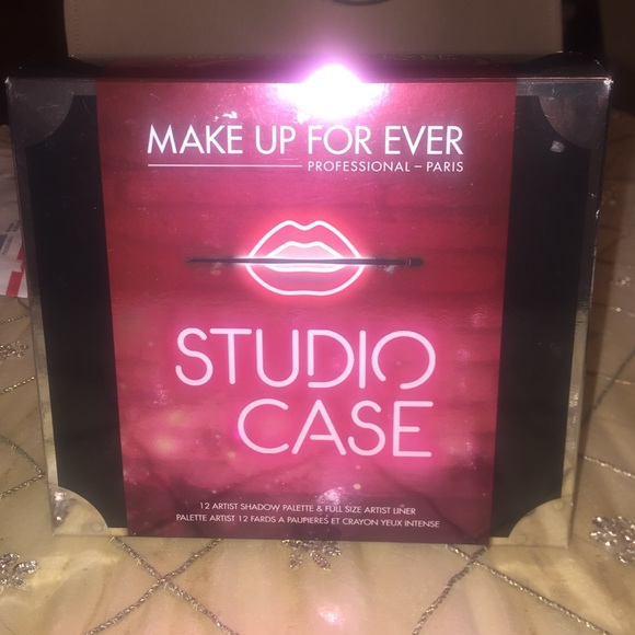Brand new MUFE Studio Case