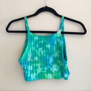 tye-dye crop top