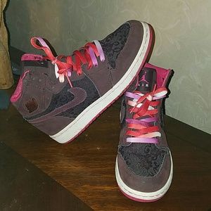 Jordan's/grade school