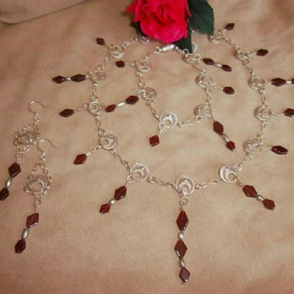 Sterling & Garnet Suite. C-14 - Picture 4 of 4