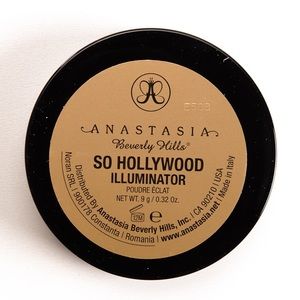 ISO : Anastasia So Hollywood !!