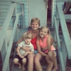 Meet your Posher, Cynthia