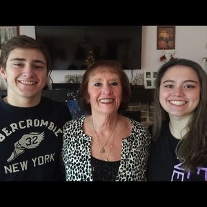 Meet your Posher, Linda