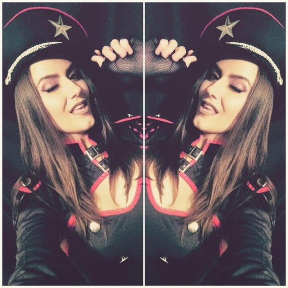 Meet your Posher, Alysha - Picture 3 of 7