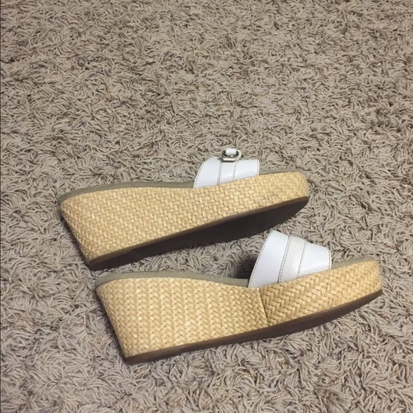 Prada shoes - Picture 2 of 2