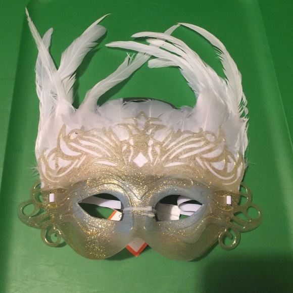 Masquerade ball mask