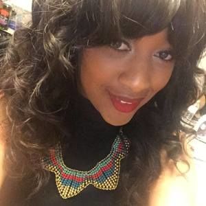 Meet your Posher, Aisha