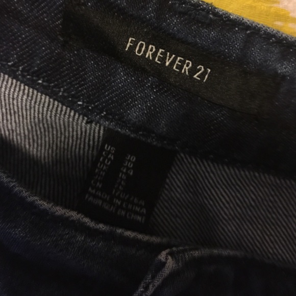 Studded Dark Denim Jean Shorts Size 30 - Picture 2 of 3