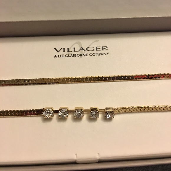 LIZ CLAIBORNE -VILLAGER (2)
