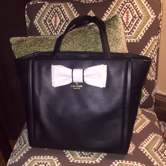 Kate spade shoshana bow bag
