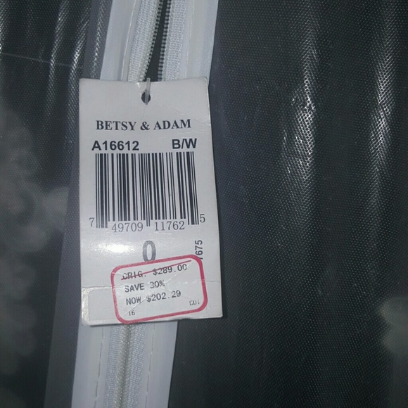 Stunning evening dress - Picture 3 of 3