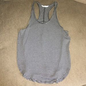 VS slitted side tank size small