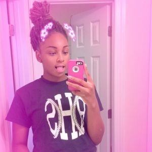 Meet your Posher, Karisma