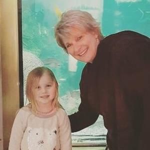 Meet your Posher, Deborah