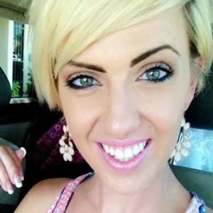 Meet your Posher, Caitlyn