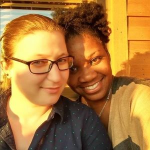 Meet your Posher, Regina