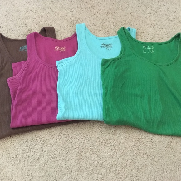 MATERNITY tank tops