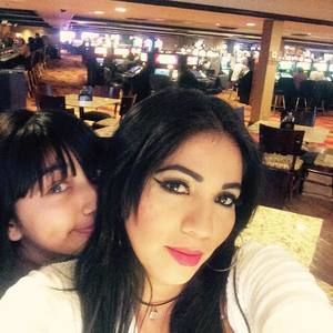 Meet your Posher, Costa