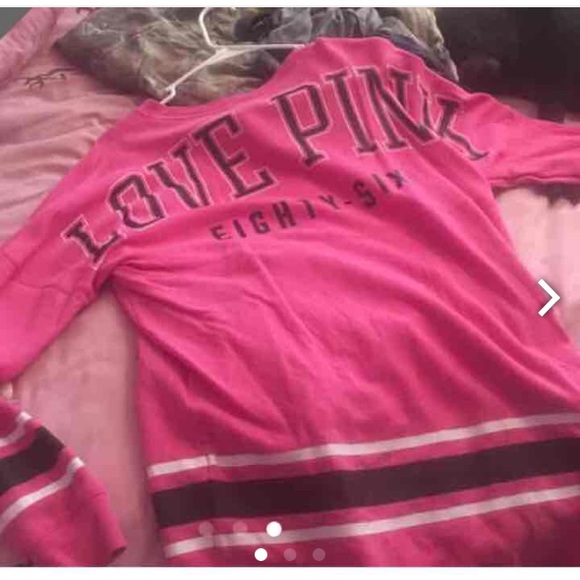 Pink V.s bundle - Picture 4 of 4