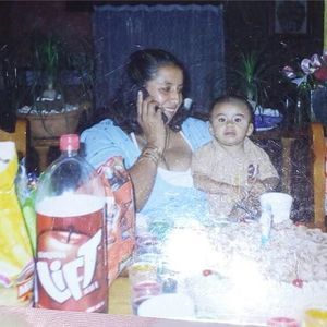 Meet your Posher, Yunuen