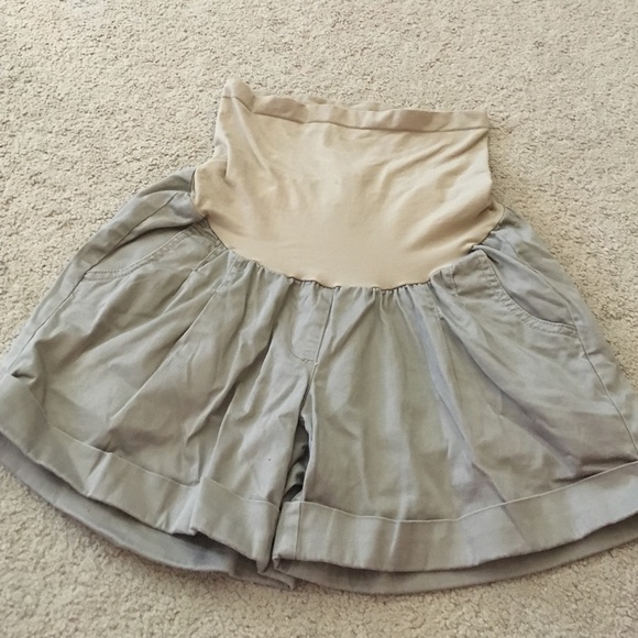 MATERNITY shorts