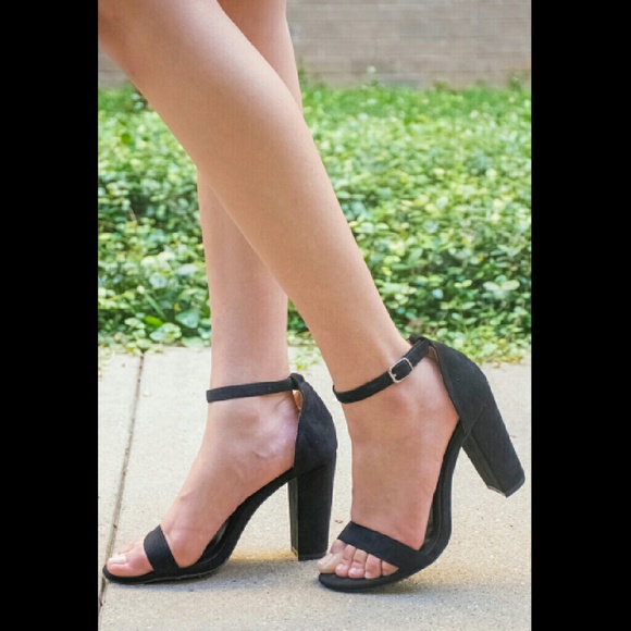 Shoes - ❌SOLD❌Olivia Open-Toe Chunky Heel Sandal